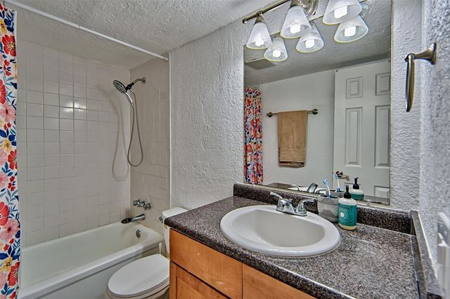 1810 NW 23RD BOULEVARD 188, Gainesville, FL 32605