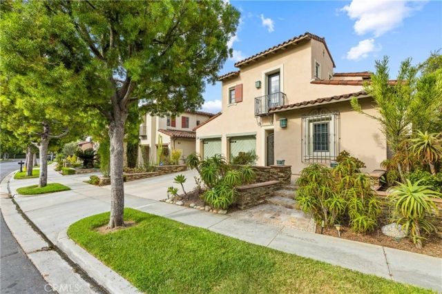 33 ROSE TRELLIS, Irvine, CA 92603