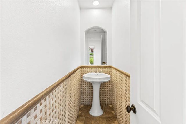 33 ROSE TRELLIS, Irvine, CA 92603