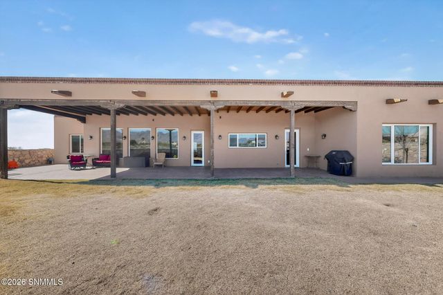 8680 Regal Mist Court, Las Cruces, NM 88011