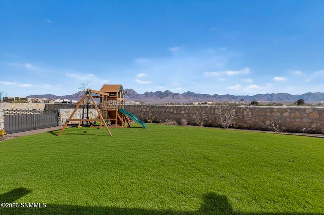 8680 Regal Mist Court, Las Cruces, NM 88011