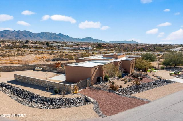 8680 Regal Mist Court, Las Cruces, NM 88011