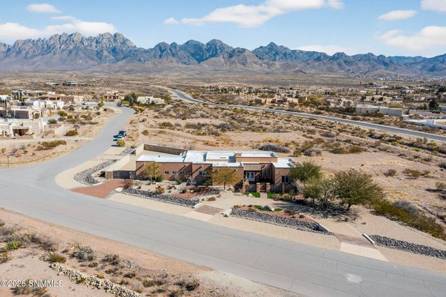 8680 Regal Mist Court, Las Cruces, NM 88011