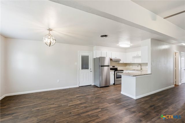 2105 S 51st Street, Temple, TX 76504