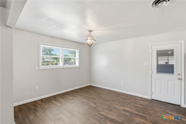 2105 S 51st Street, Temple, TX 76504