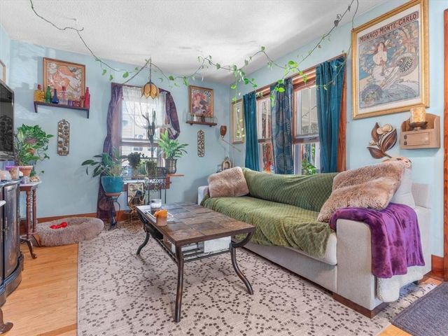 3019 Edmond Street, St Joseph, MO 64501