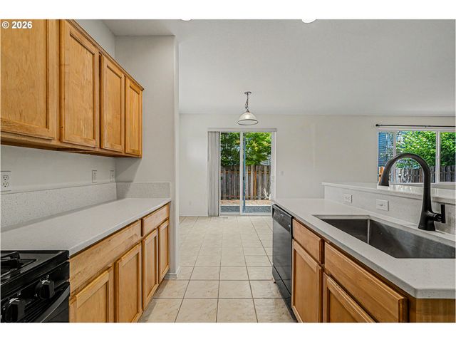 1037 Sw 18TH Way, Troutdale, OR 97060