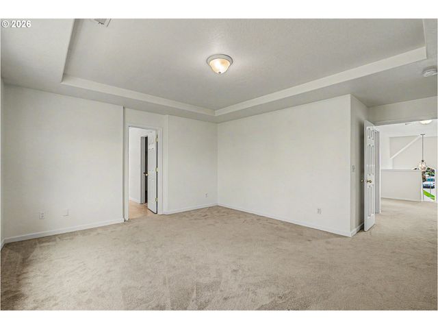 1037 Sw 18TH Way, Troutdale, OR 97060