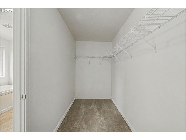 1037 Sw 18TH Way, Troutdale, OR 97060