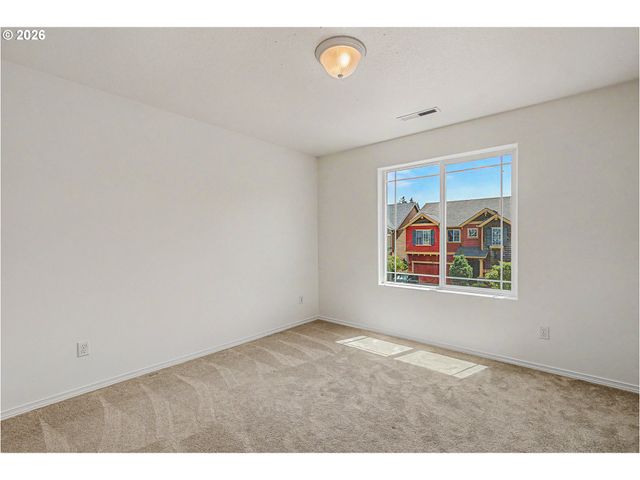 1037 Sw 18TH Way, Troutdale, OR 97060