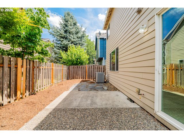 1037 Sw 18TH Way, Troutdale, OR 97060