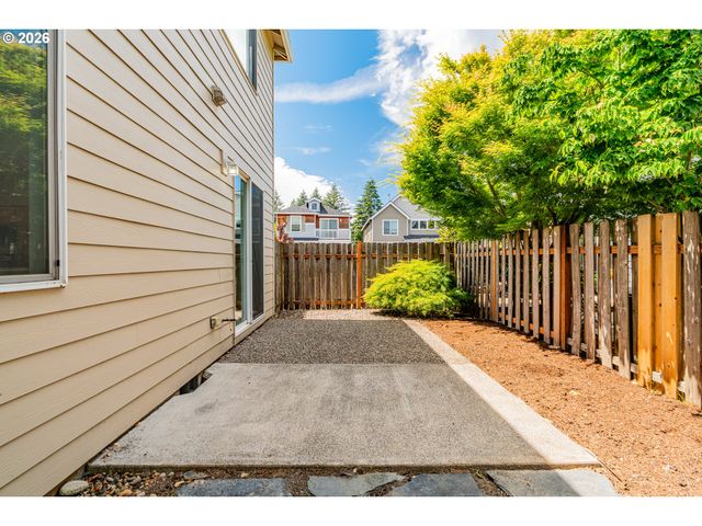 1037 Sw 18TH Way, Troutdale, OR 97060