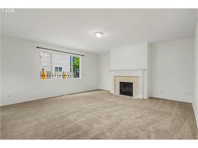 1037 Sw 18TH Way, Troutdale, OR 97060