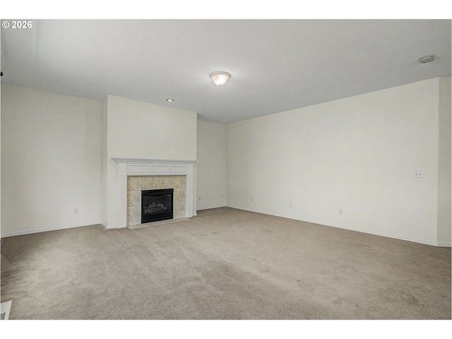 1037 Sw 18TH Way, Troutdale, OR 97060