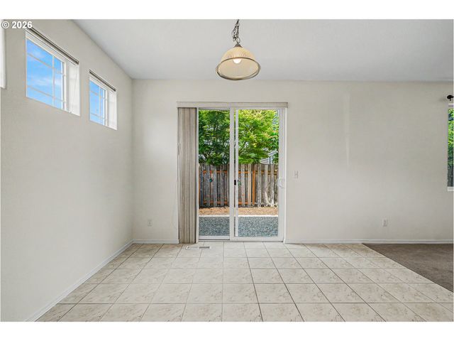 1037 Sw 18TH Way, Troutdale, OR 97060