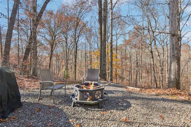 324 Sutallee Place, White, GA 30184