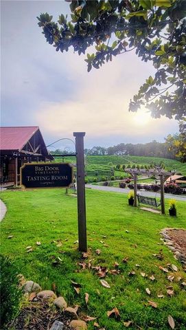 324 Sutallee Place, White, GA 30184