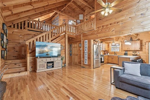 324 Sutallee Place, White, GA 30184