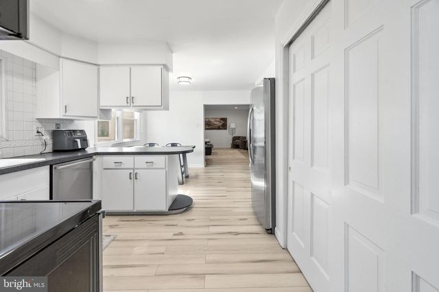 500 TEAROSE LN, Cherry Hill, NJ 08003