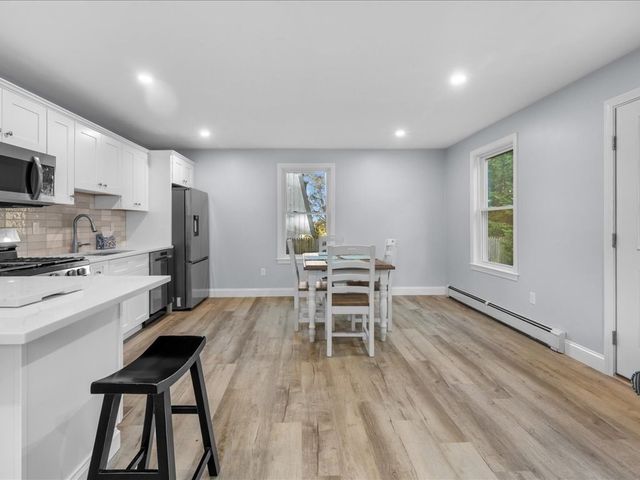266 Algonquin Ave, Mashpee, MA 02649