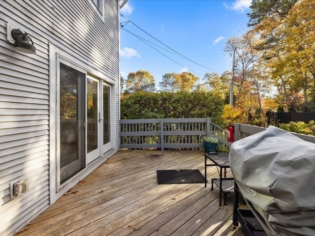 266 Algonquin Ave, Mashpee, MA 02649