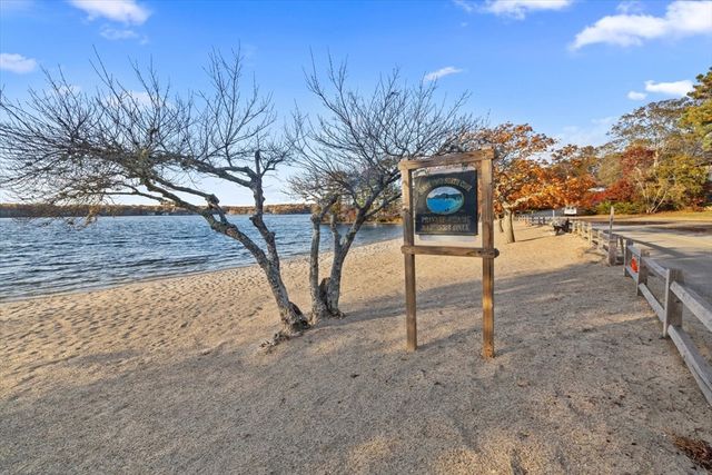 266 Algonquin Ave, Mashpee, MA 02649