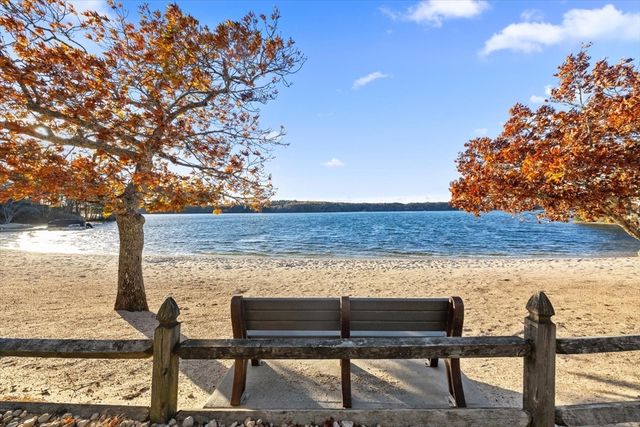 266 Algonquin Ave, Mashpee, MA 02649