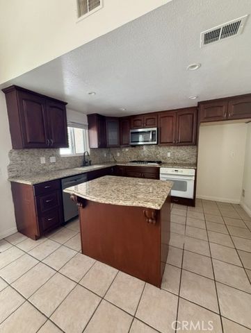 3841 Yuba River, Ontario, CA 91761