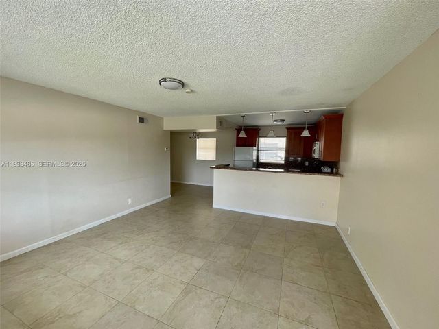 2519 Pierce St 09, Hollywood, FL 33020