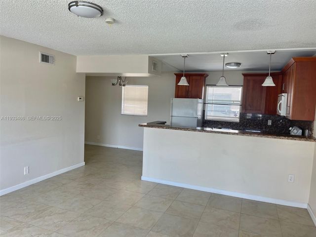 2519 Pierce St 09, Hollywood, FL 33020