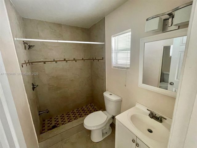 2519 Pierce St 09, Hollywood, FL 33020