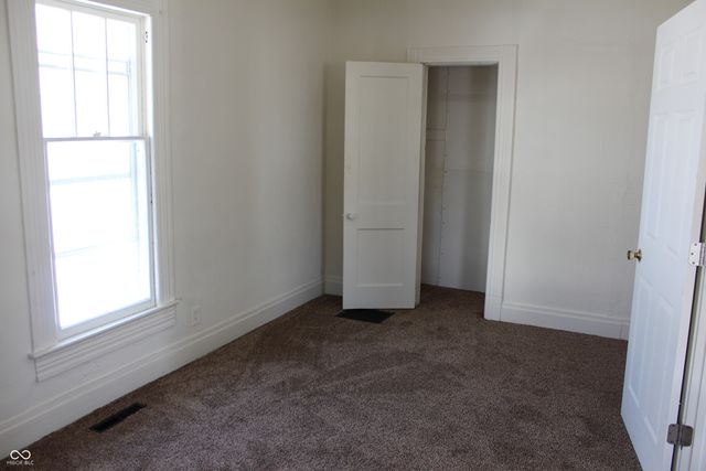 233 W 4th Street, Anderson, IN 46016