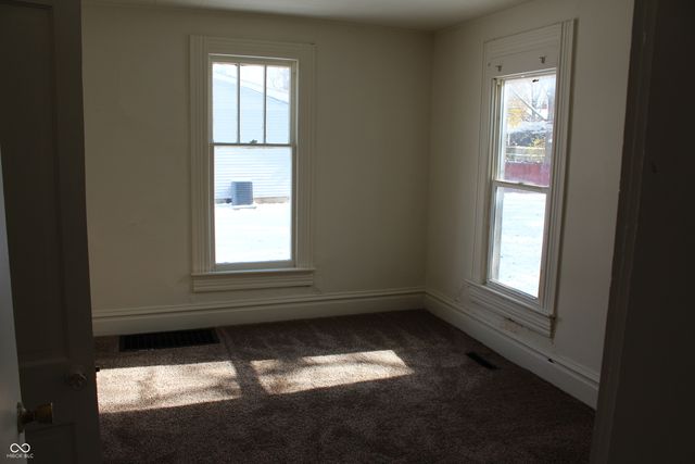 233 W 4th Street, Anderson, IN 46016