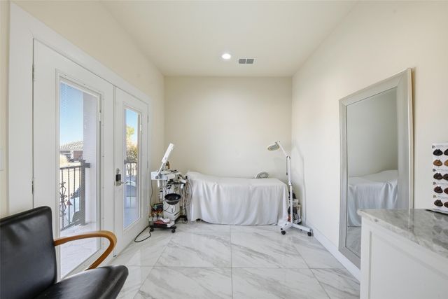 7725 Lakeview Circle, Fort Worth, TX 76179