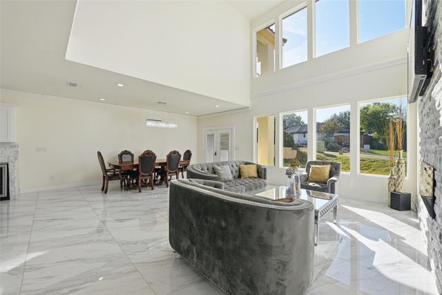 7725 Lakeview Circle, Fort Worth, TX 76179