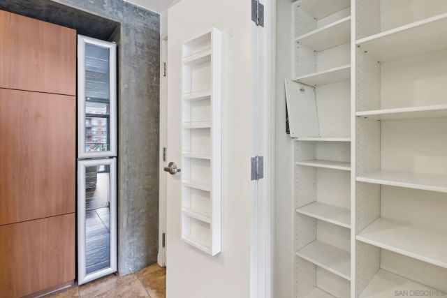 800 The Mark Lane 607, San Diego, CA 92101