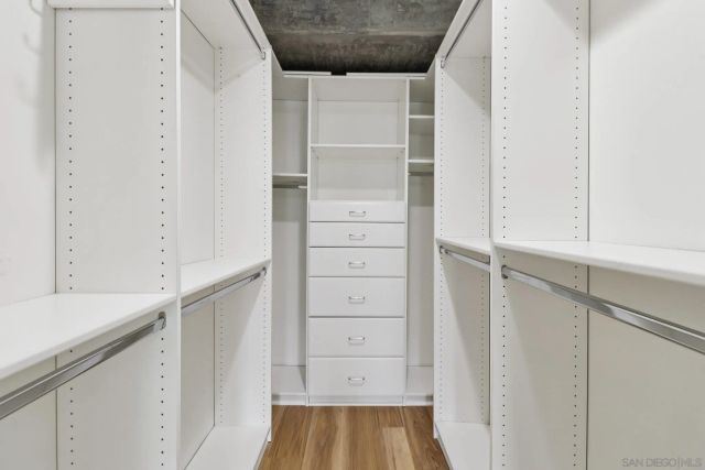 800 The Mark Lane 607, San Diego, CA 92101