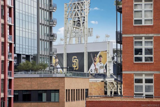 800 The Mark Lane 607, San Diego, CA 92101