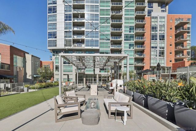 800 The Mark Lane 607, San Diego, CA 92101