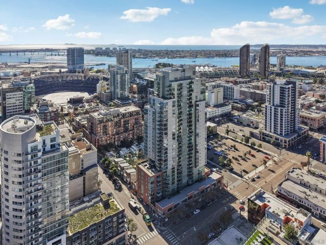800 The Mark Lane 607, San Diego, CA 92101