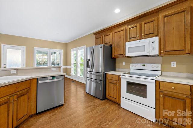 8312 Forest Shadow Circle, Cornelius, NC 28031