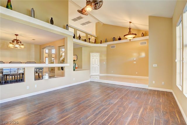 7525 Avalon Bay Street, Las Vegas, NV 89139
