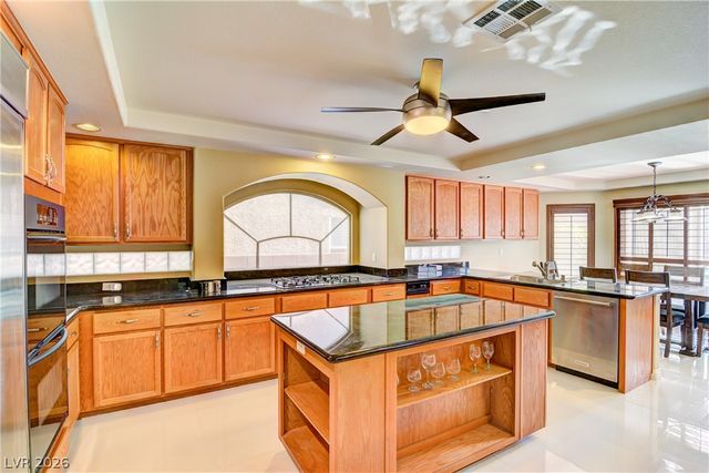 7525 Avalon Bay Street, Las Vegas, NV 89139