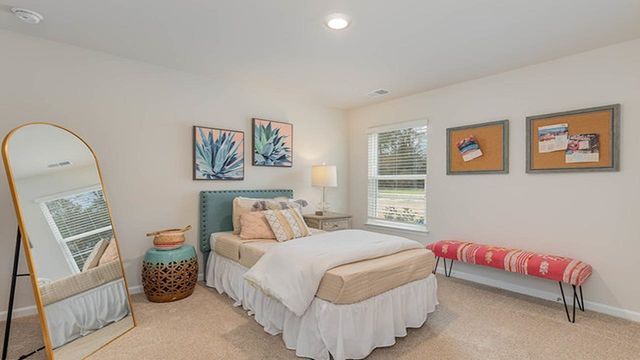 104 Ashworth Dr., Tabor City, NC 28463