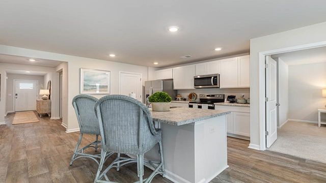 104 Ashworth Dr., Tabor City, NC 28463