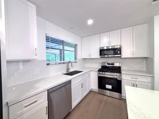 1706 Gatlinburg DR, Pflugerville, TX 78660