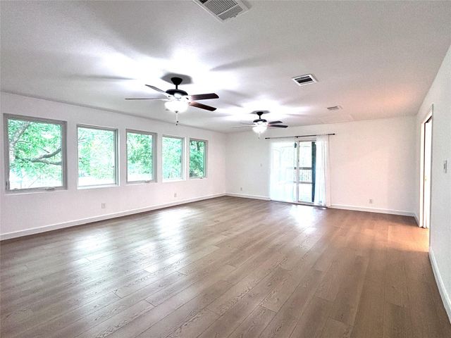 1706 Gatlinburg DR, Pflugerville, TX 78660