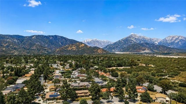 862 E Baseline, Claremont, CA 91711