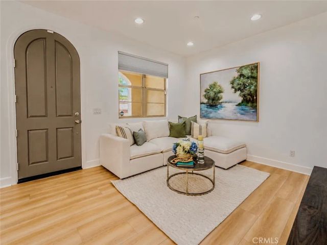 862 E Baseline, Claremont, CA 91711
