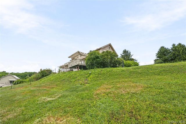 35 Milburn Road Pool House, Goshen, NY 10924